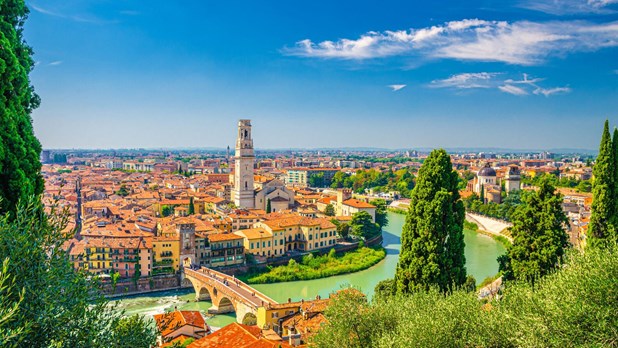 Verona holidays 2024/2025