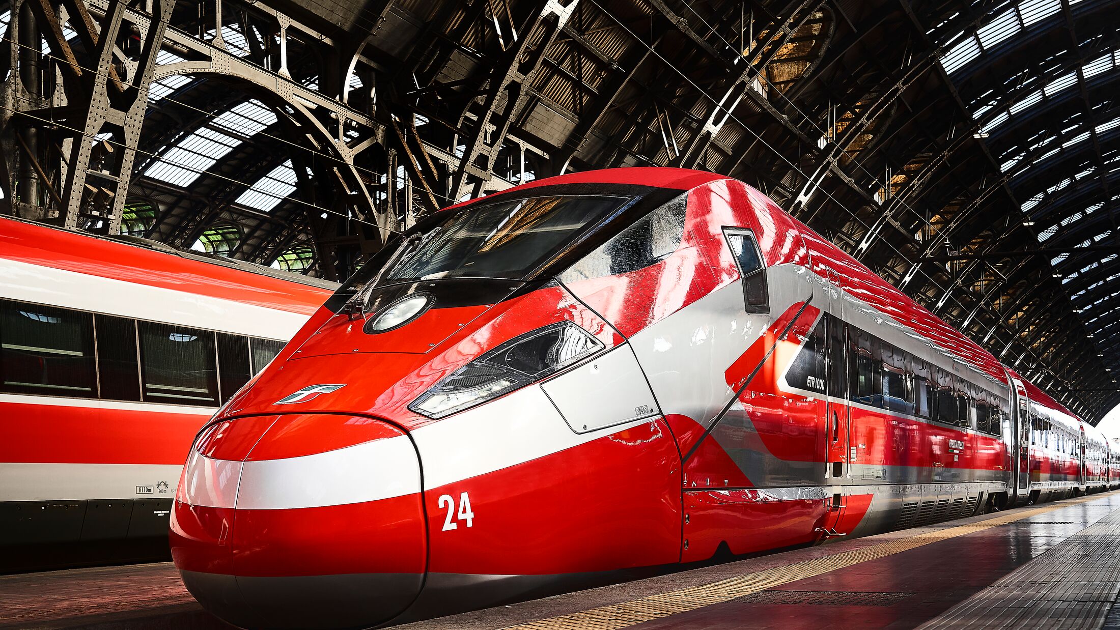 Italy By Rail Train Holidays And Tours In Italy Citalia   Trenitalia 2024 Frecciarossa Station 002 300254 Hybris 